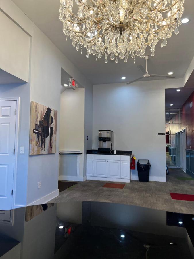 נוריסטאון Chateau Suites מראה חיצוני תמונה