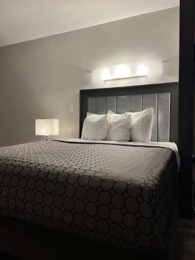 נוריסטאון Chateau Suites מראה חיצוני תמונה